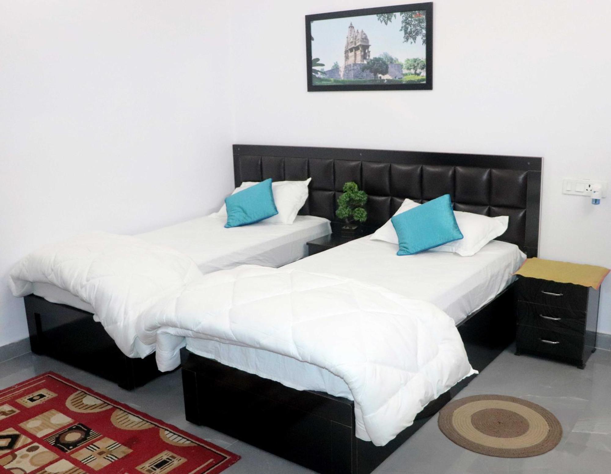 Khajuraho Glory Homestay Exterior foto